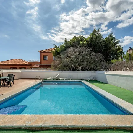 Вилла 3-bedroom In Golf Del Sur *