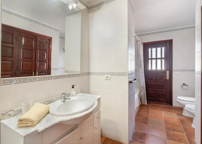 3-bedroom In Golf Del Sur *