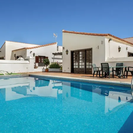 3-bedroom In Golf Del Sur Вилла *