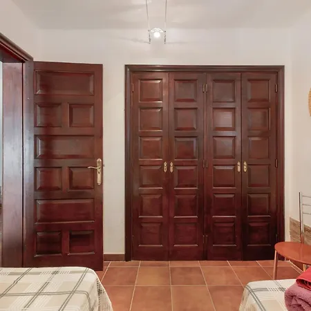 3-bedroom In Golf Del Sur *
