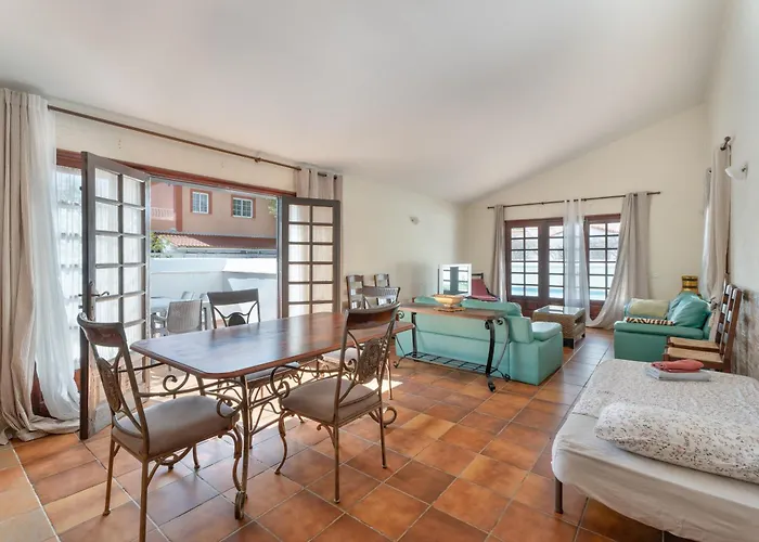 3-bedroom In Golf Del Sur *