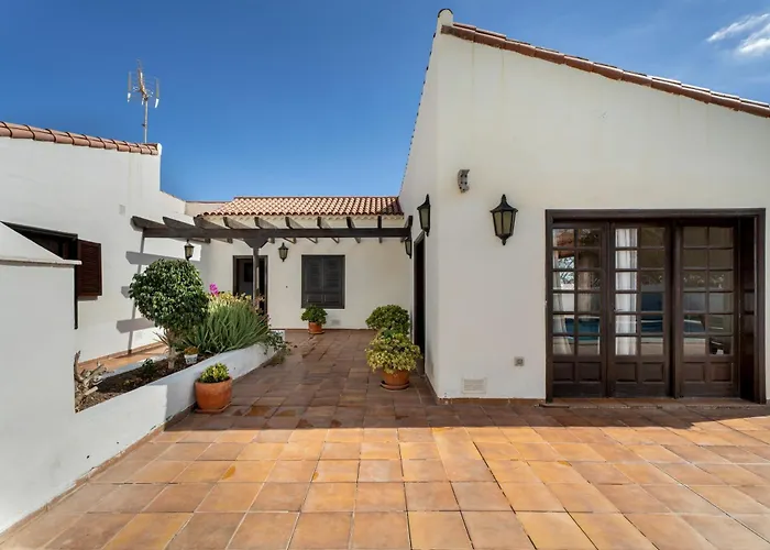 Villa 3-bedroom In Golf Del Sur *